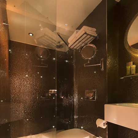 New Republique - Ex Albert's Otel 4*