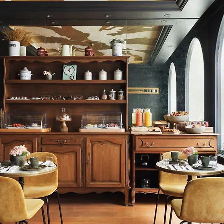 New Republique - Ex Albert's Otel Paris