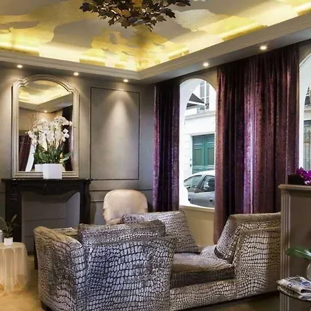 New Republique - Ex Albert's Hotel 4*