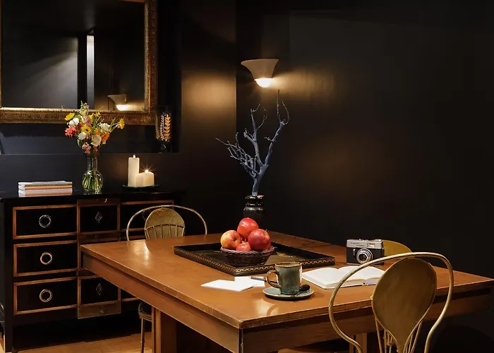 ホテル New Republique - Ex Albert's 4*