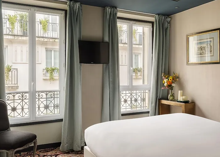 New Republique - Ex Albert's 4*