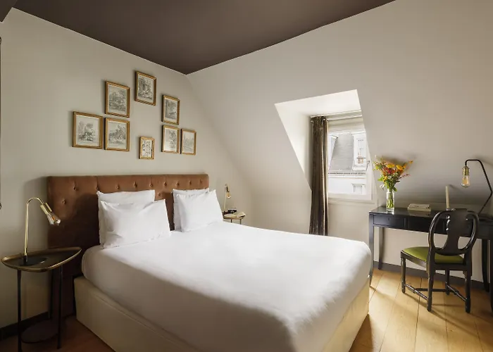 New Republique - Ex Albert's パリ