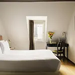 New Republique - Ex Albert's Hotel Parijs