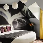 New Republique - Ex Albert's Hotel 4*