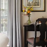 New Republique - Ex Albert's Hotel Parijs