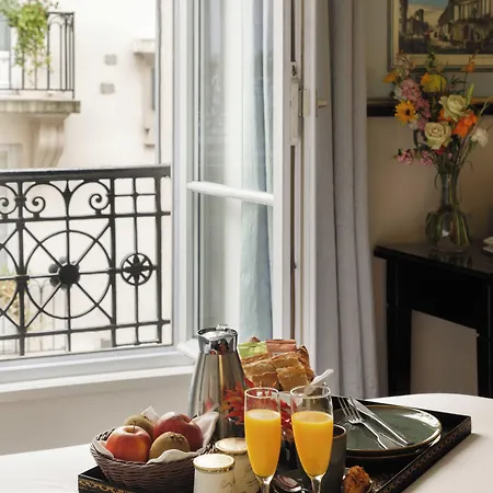 New Republique - Ex Albert's 4*