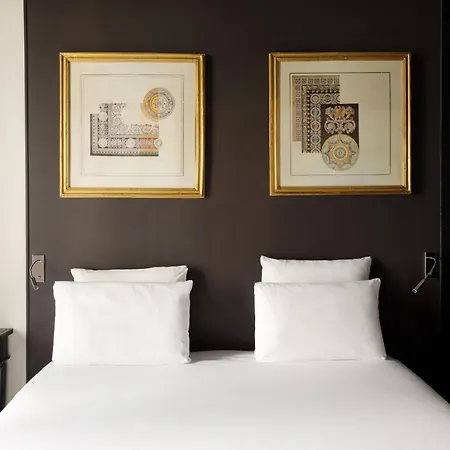 New Republique - Ex Albert's Hotel 4*